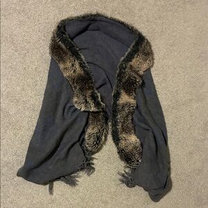 Grunge fur dark grey coat